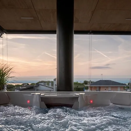 Sunset Sea View Spa